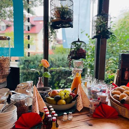 Zum Rayers Cafe-Restaurant & Boutique-Hotel Niederrotweil エクステリア 写真