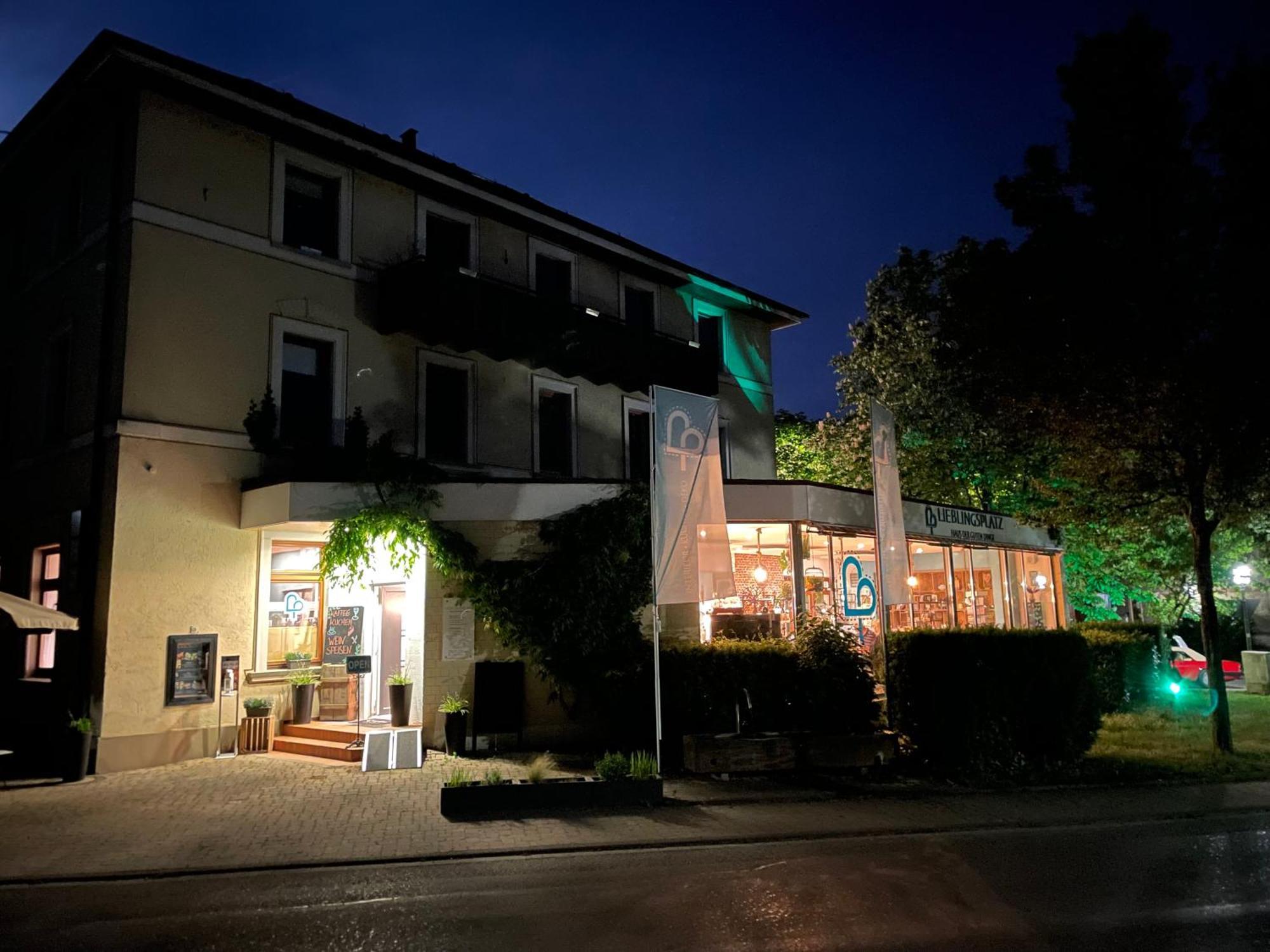 Zum Rayers Cafe-Restaurant & Boutique-Hotel Niederrotweil エクステリア 写真