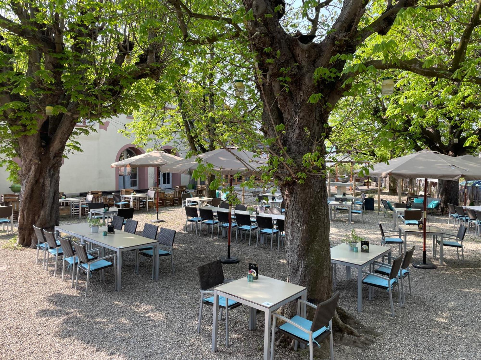 Zum Rayers Cafe-Restaurant & Boutique-Hotel Niederrotweil エクステリア 写真