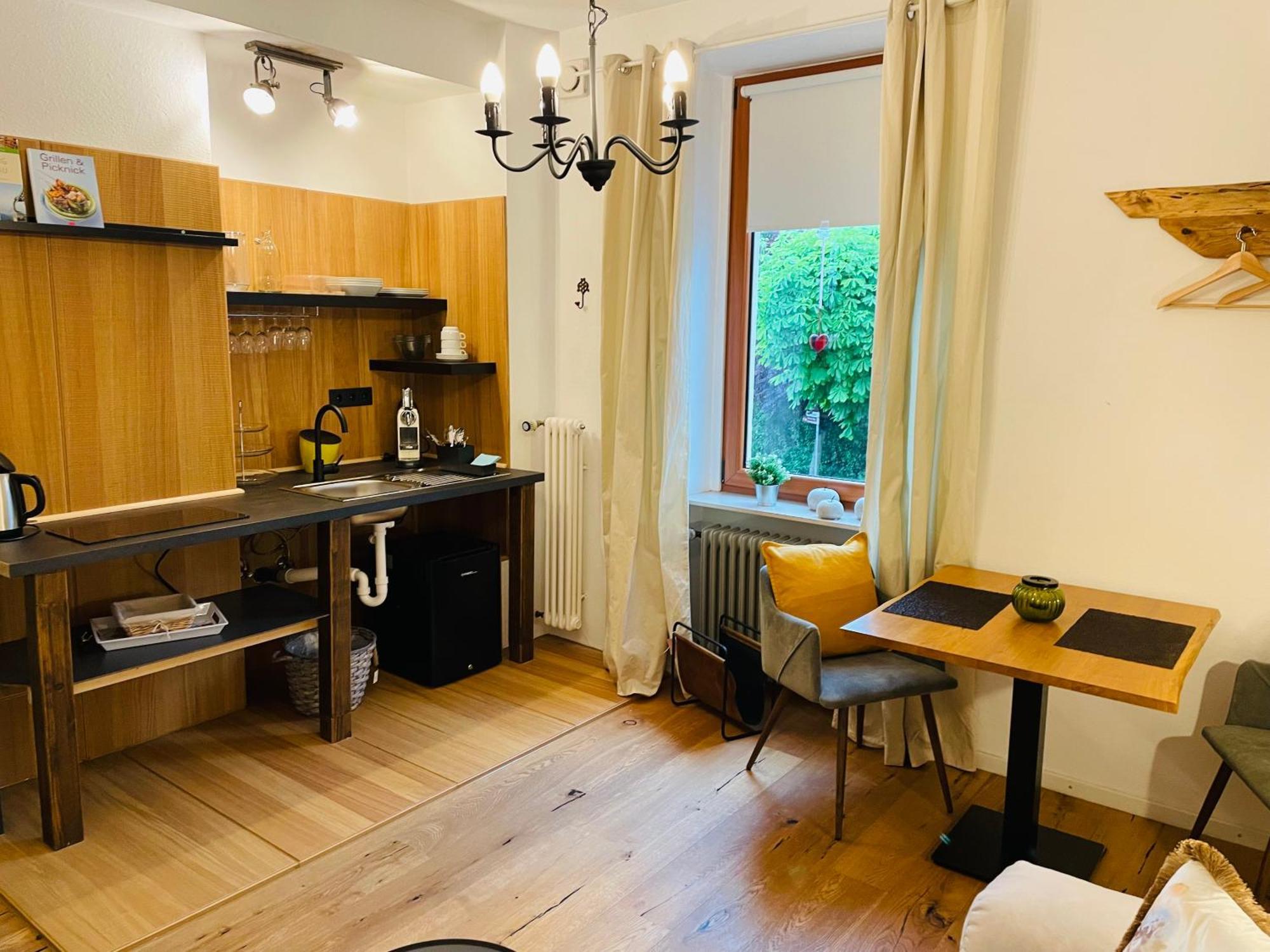 Zum Rayers Cafe-Restaurant & Boutique-Hotel Niederrotweil 部屋 写真