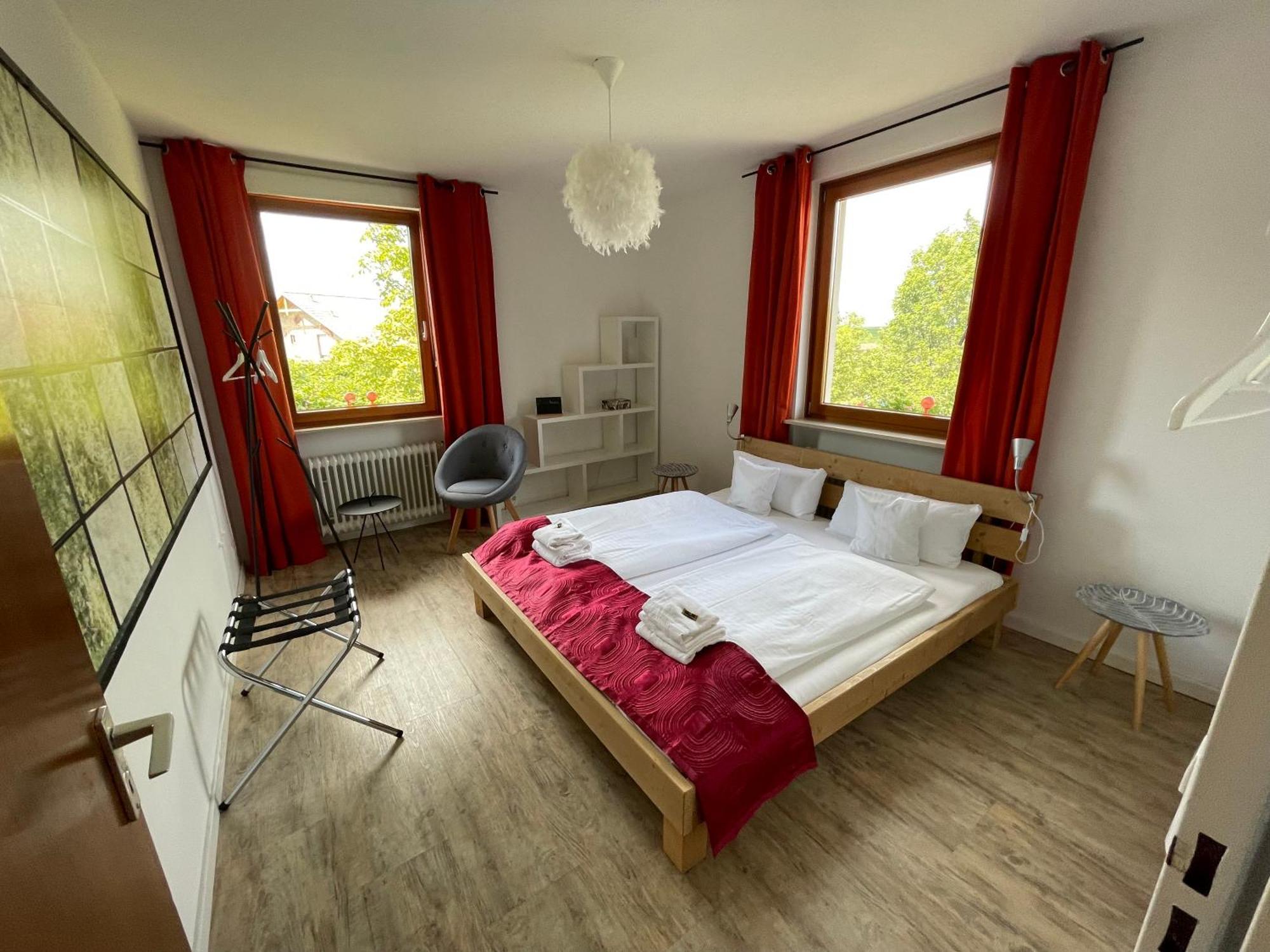 Zum Rayers Cafe-Restaurant & Boutique-Hotel Niederrotweil 部屋 写真