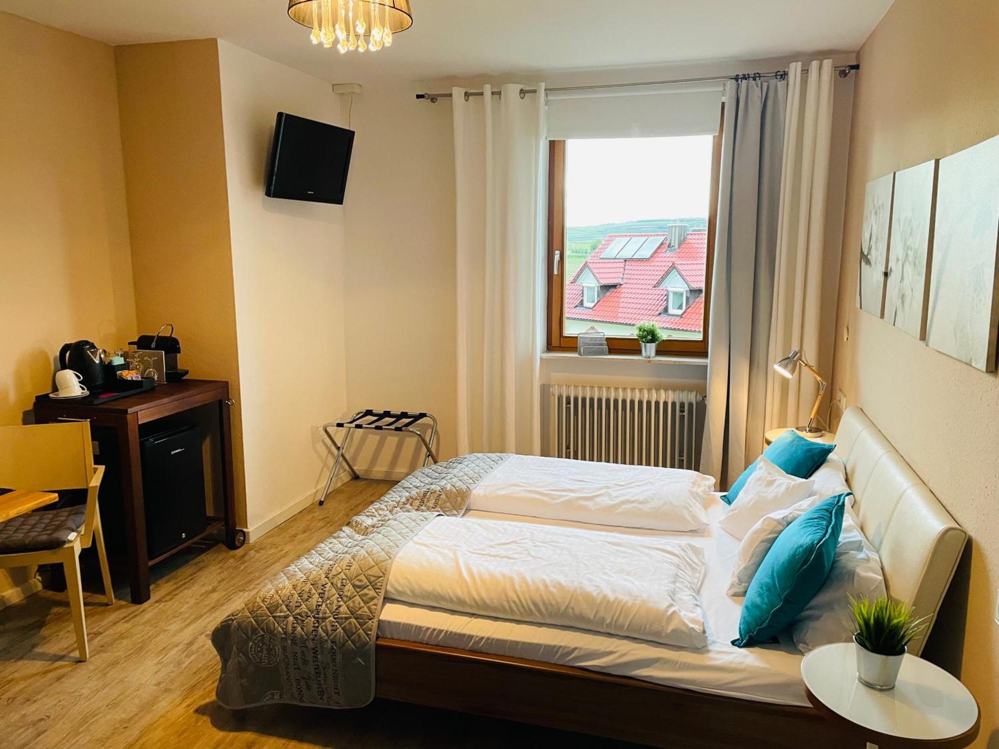 Zum Rayers Cafe-Restaurant & Boutique-Hotel Niederrotweil 部屋 写真