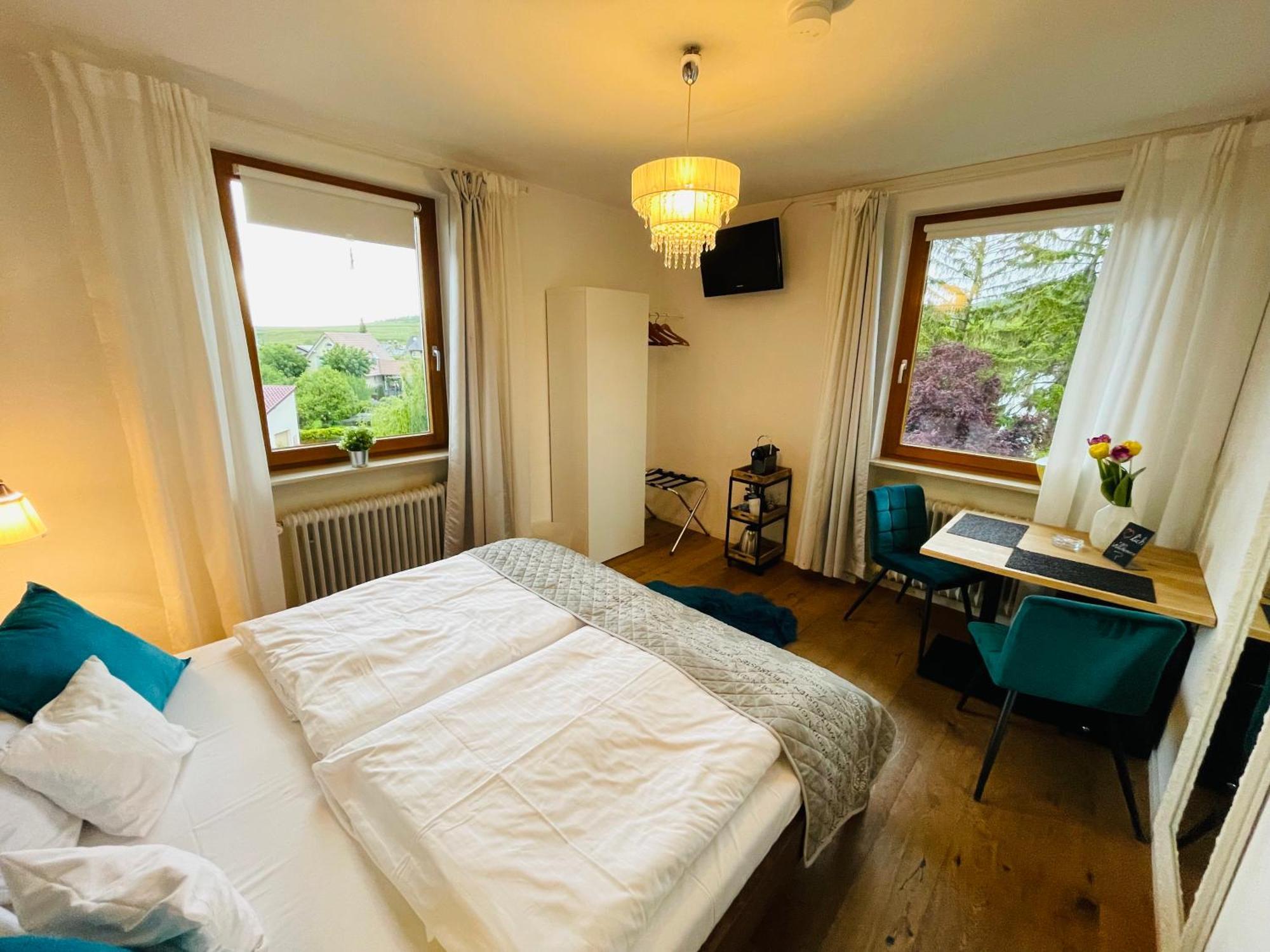 Zum Rayers Cafe-Restaurant & Boutique-Hotel Niederrotweil 部屋 写真