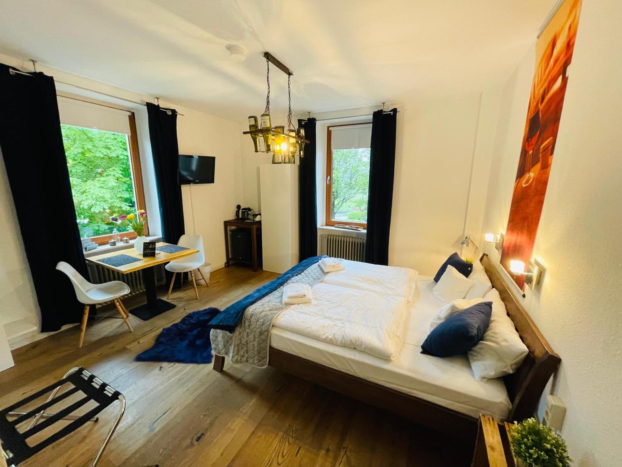 Zum Rayers Cafe-Restaurant & Boutique-Hotel Niederrotweil 部屋 写真