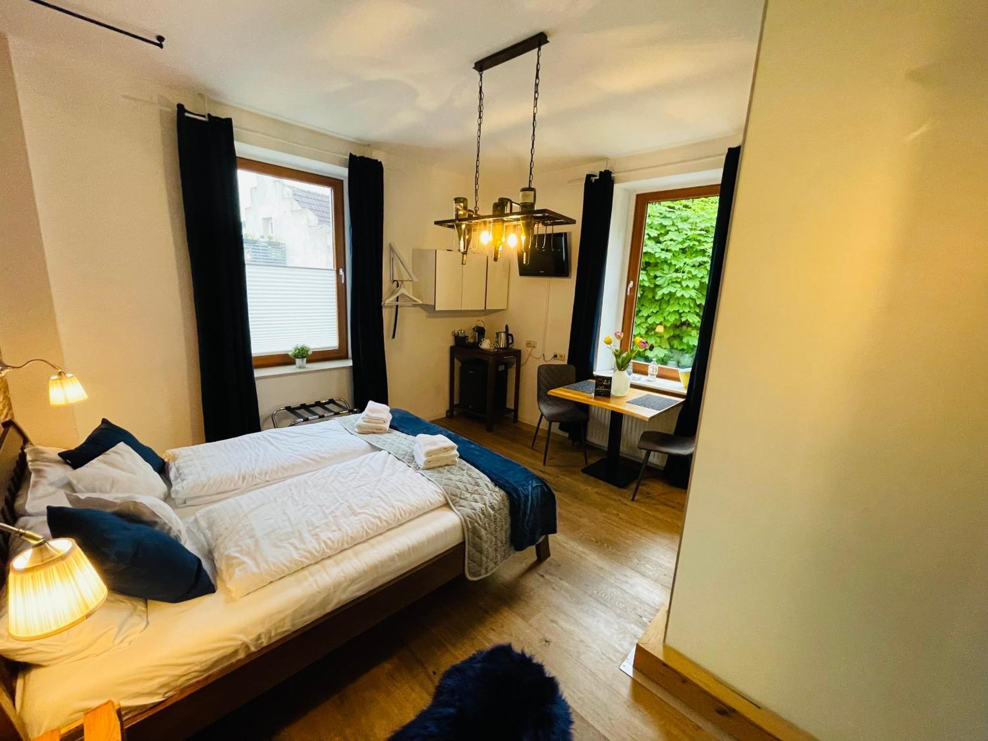 Zum Rayers Cafe-Restaurant & Boutique-Hotel Niederrotweil 部屋 写真
